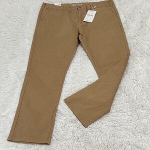 🦎 Genuine Khaki Pants